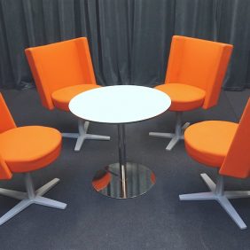 Konferensstol orange MATERIA