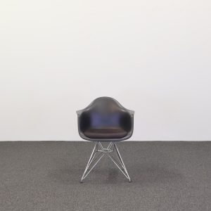 Konferensstol Eames Fiberglass armchair DAR | VITRA