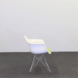 Karmstol Eames DAR | VITRA